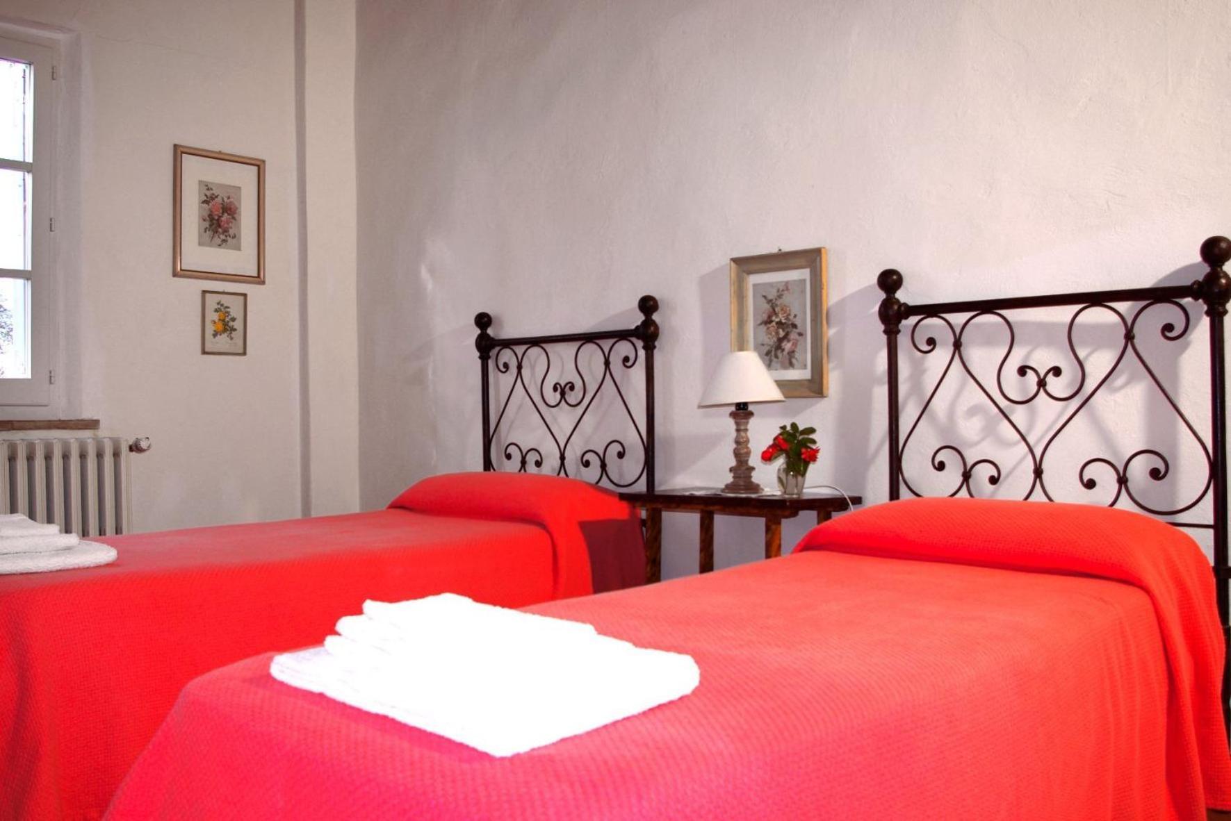 Agriturismo Fattoria Santa Vittoria Pozzo  Buitenkant foto