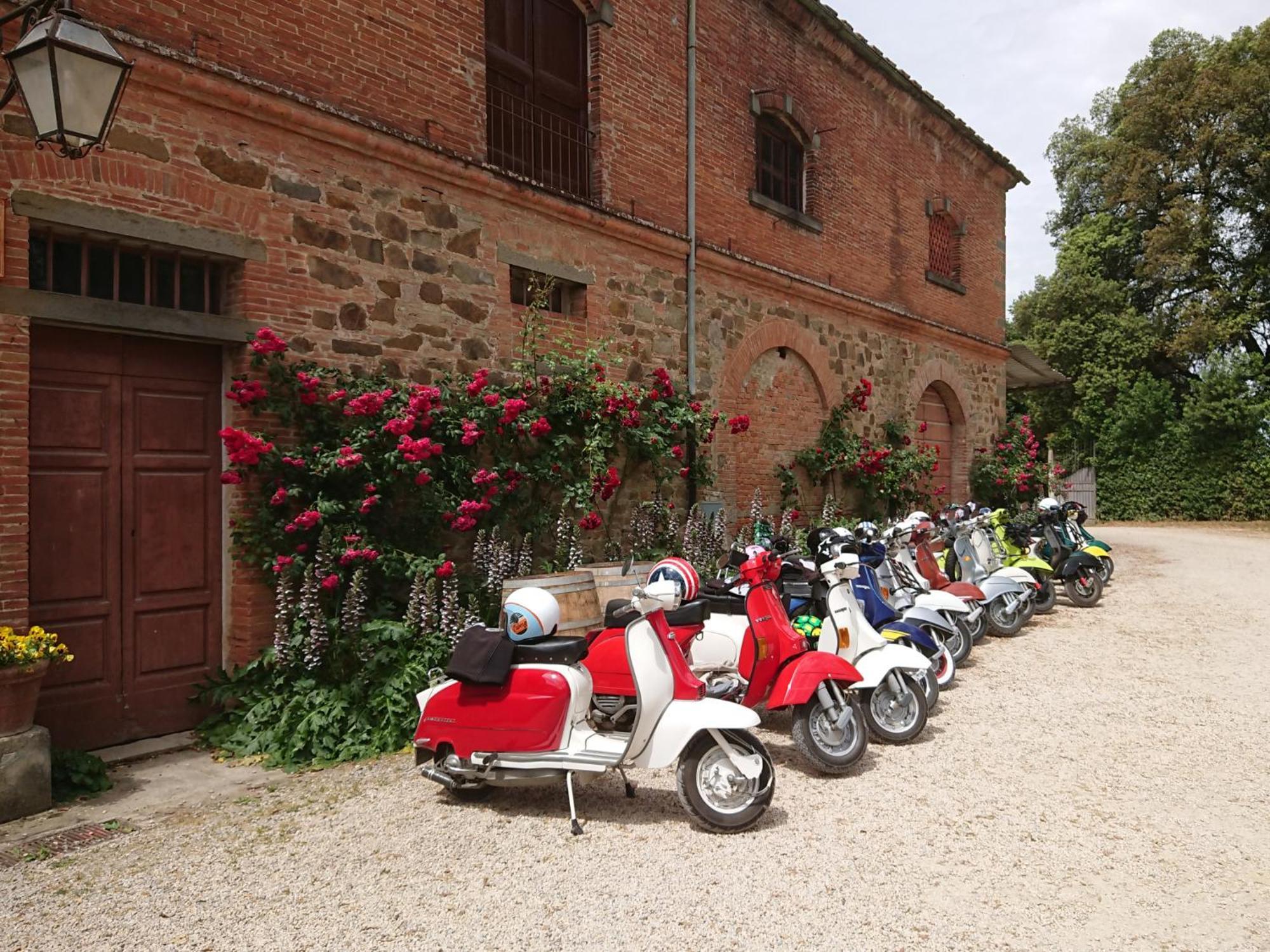 Agriturismo Fattoria Santa Vittoria Pozzo  Buitenkant foto