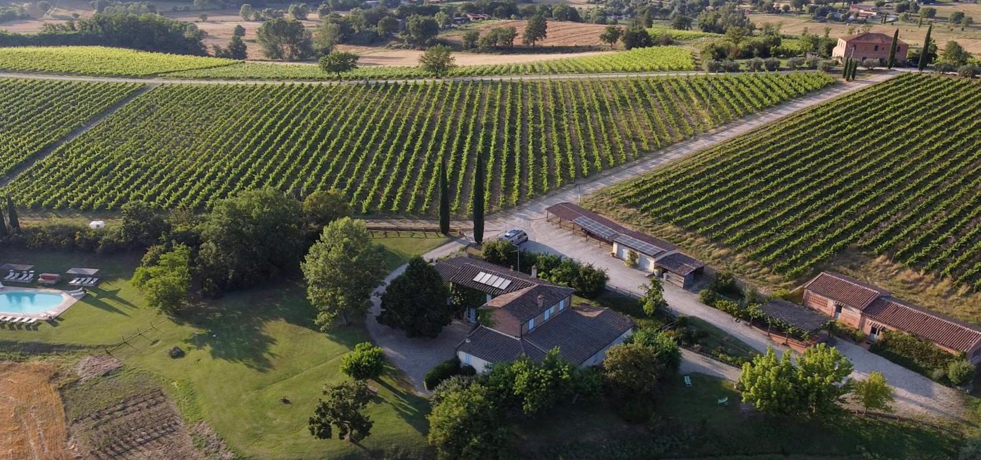 Agriturismo Fattoria Santa Vittoria Pozzo  Buitenkant foto